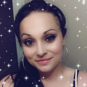 Meet your Posher, Stefanie